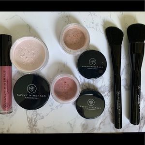 Young Living Savvy Mineral Makeup set